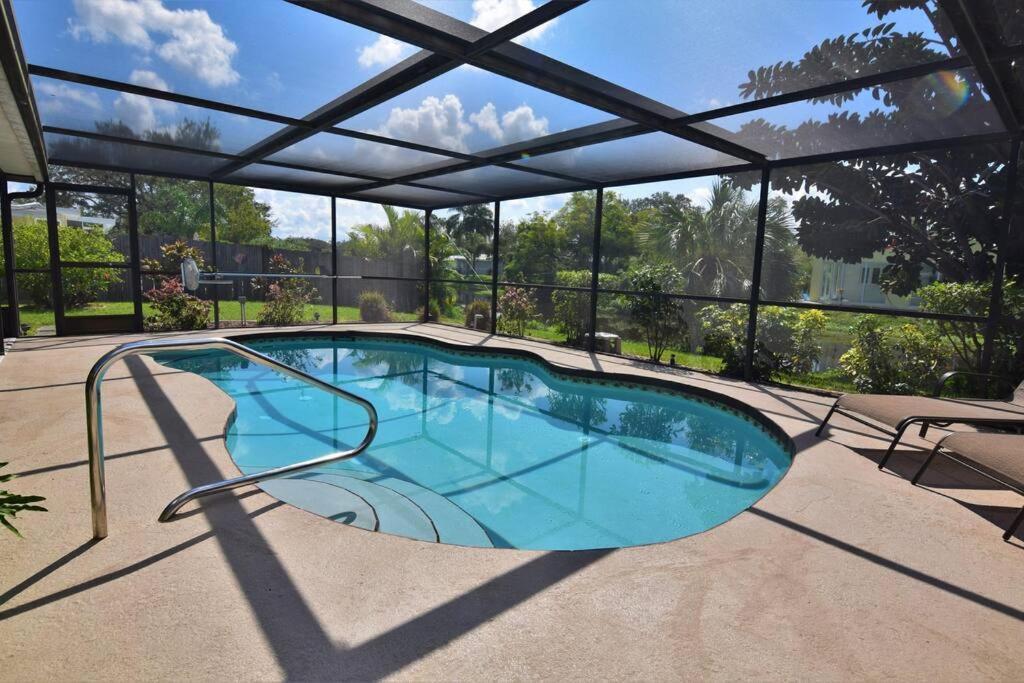 Rowena House 2Bd Den 2Bth Heated Pool Near Siesta Key Villa Sarasota Exterior photo