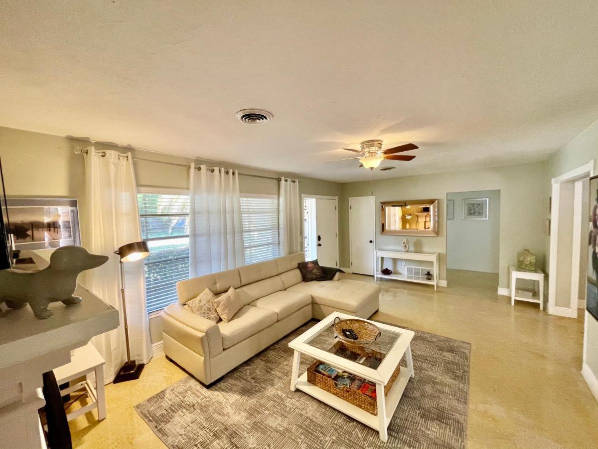 Rowena House 2Bd Den 2Bth Heated Pool Near Siesta Key Villa Sarasota Exterior photo